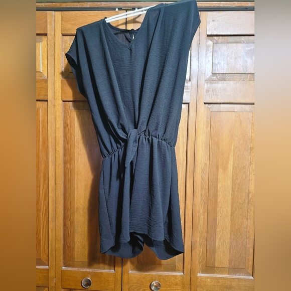 Last Call: Black women's romper - Picture 1 of 1
